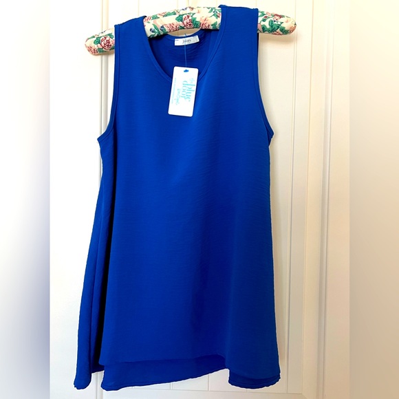 Brand new!  Blue tank/blouse. Size Small - Picture 1 of 2